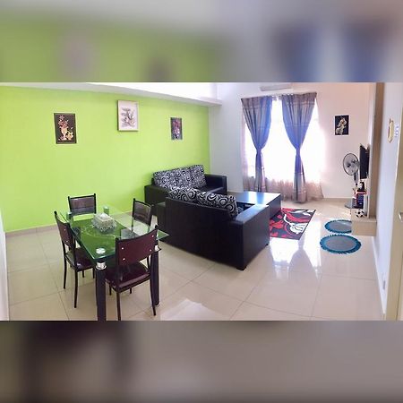 Apartment Wakaf Che Yeh Кота-Бару Экстерьер фото